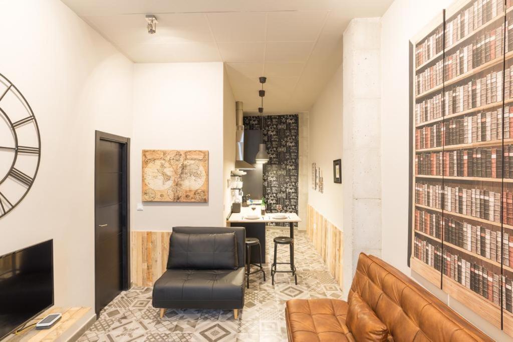 Historical Center Ollerias Apartment Malaga Bagian luar foto